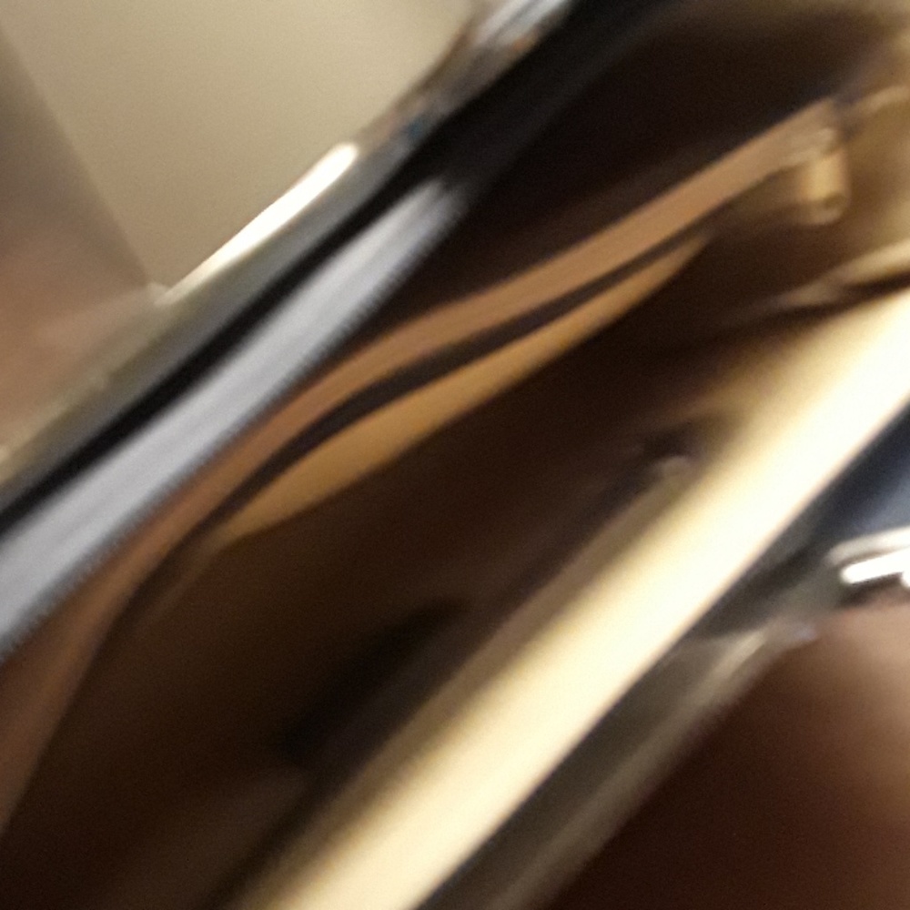 Handbag - Picture 3 of 4